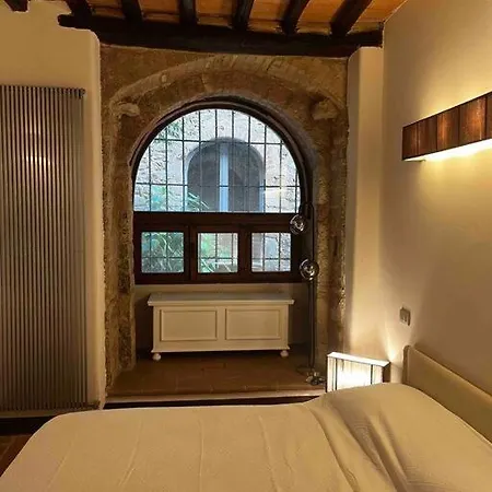 Medieval Tower In Umbria With Swimming Pool Montelagello