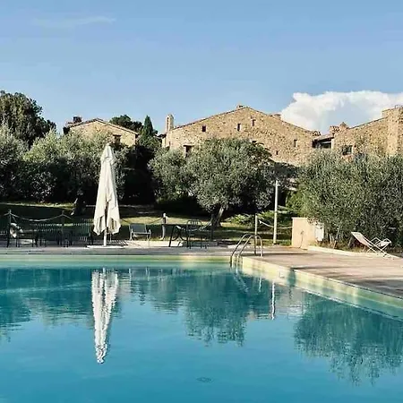 Сasa de vacaciones Medieval Tower In Umbria With Swimming Pool *