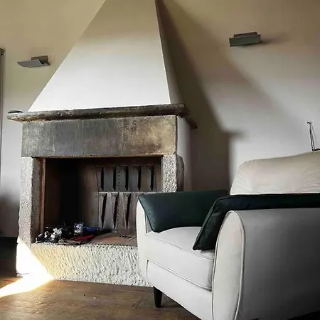 Сasa de vacaciones Medieval Tower In Umbria With Swimming Pool Montelagello