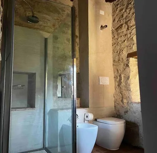 Dom wakacyjny Medieval Tower In Umbria With Swimming Pool *