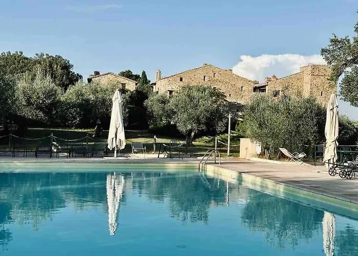 Dom wakacyjny Medieval Tower In Umbria With Swimming Pool *